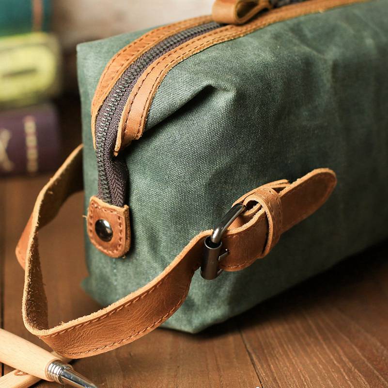 Personalized Groomsmen Gift Dopp Kit Bag Customized Toiletry Bag Monog -  Bayfield Bags